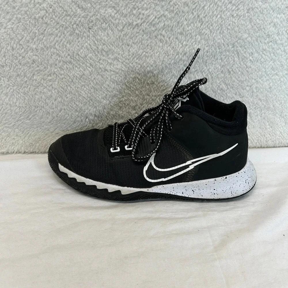 Nike Kyrie Flytrap 2 Black White Speckled Basketball Shoes AQ3412-001 4.5Y